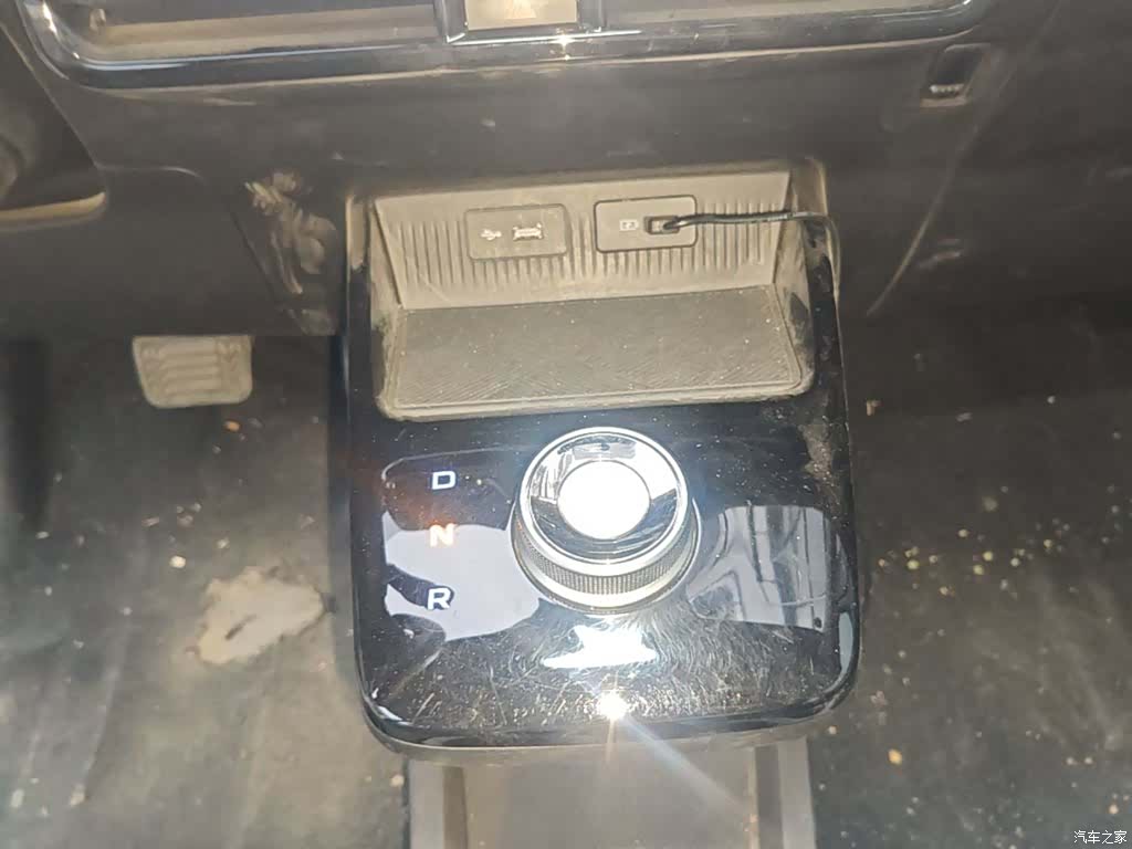 Geely E, 2024 10