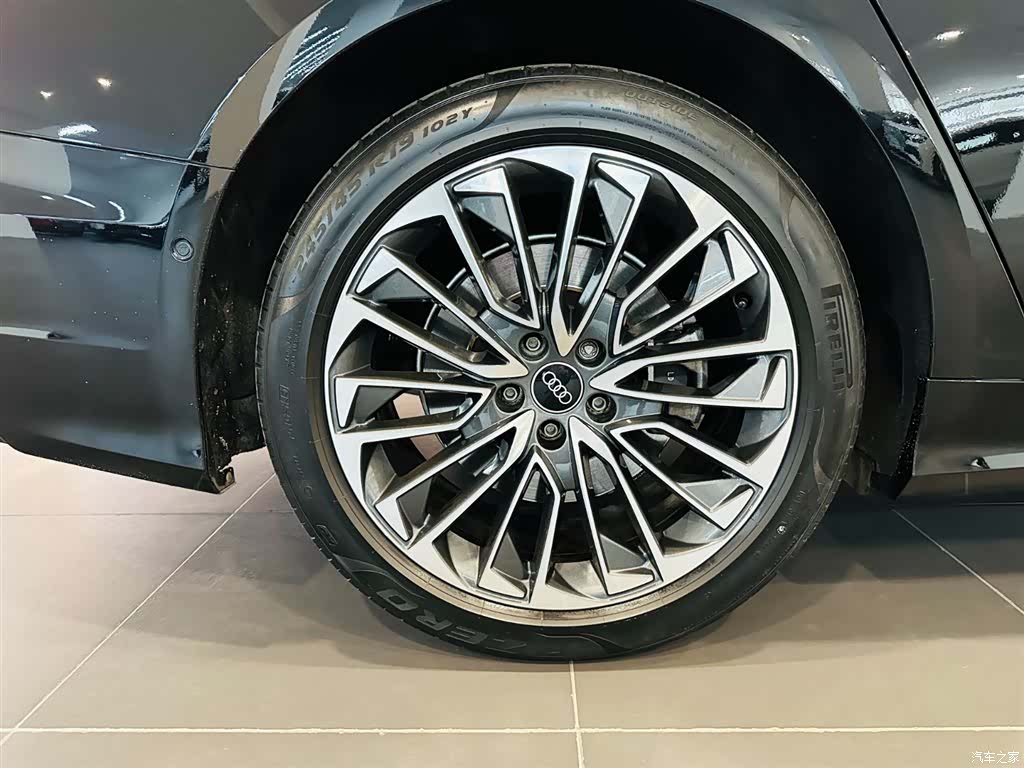 Audi A6L, 2022 15