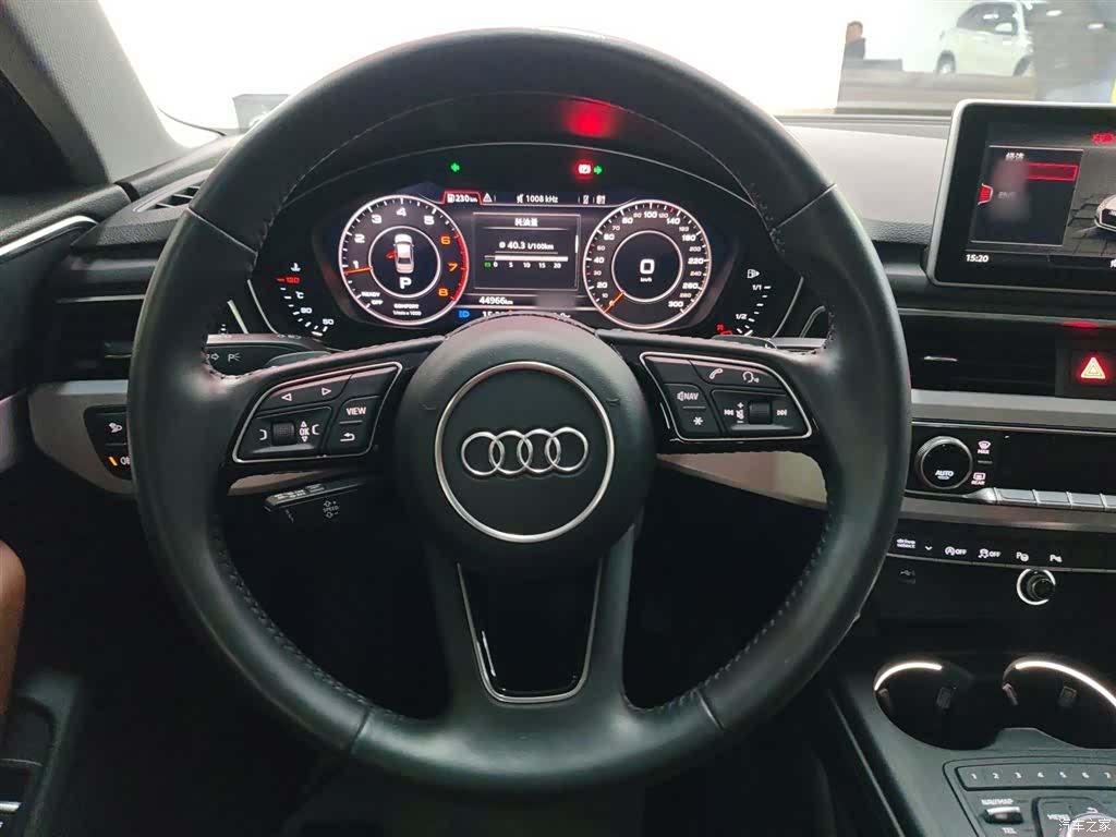 Audi A4L, 2019 7