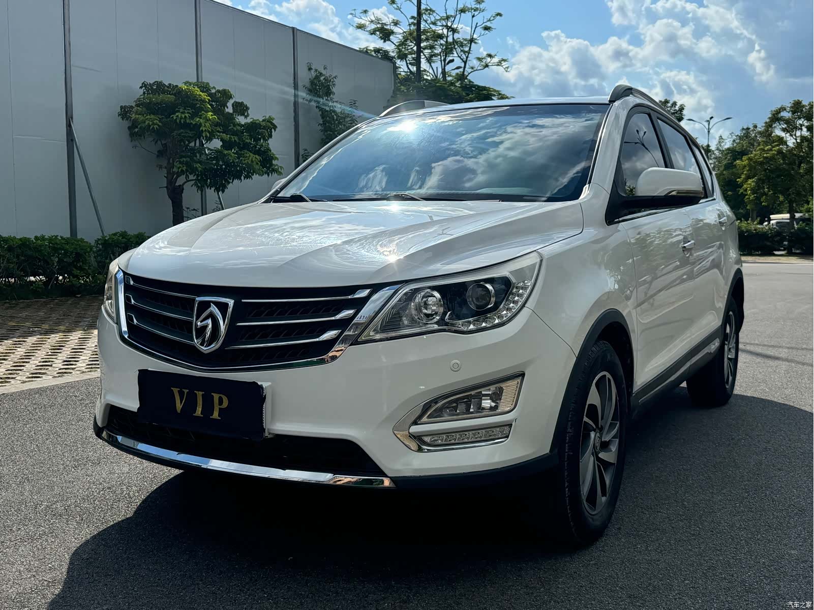 Wuling 560, 2015 3