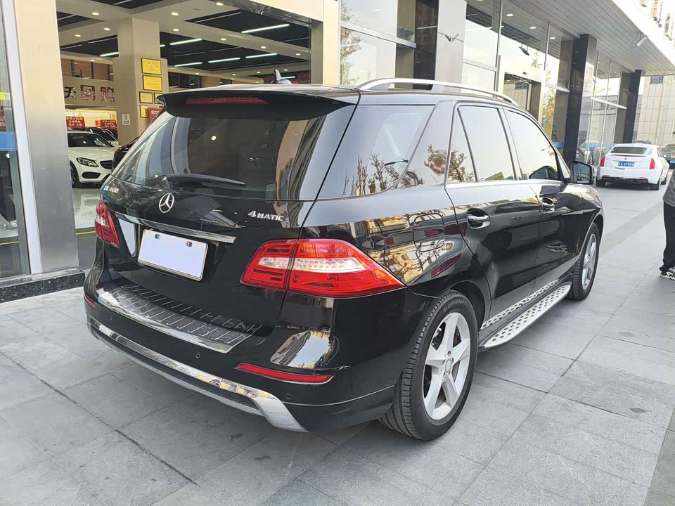 Mercedes-Benz M class