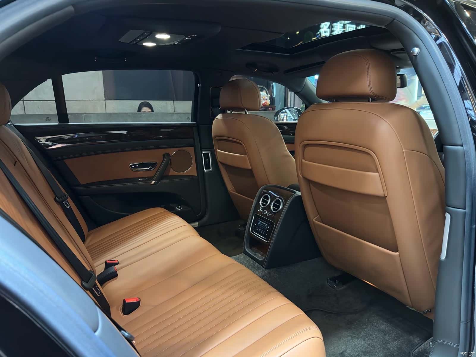 Bentley Flying Spur, 2019 22