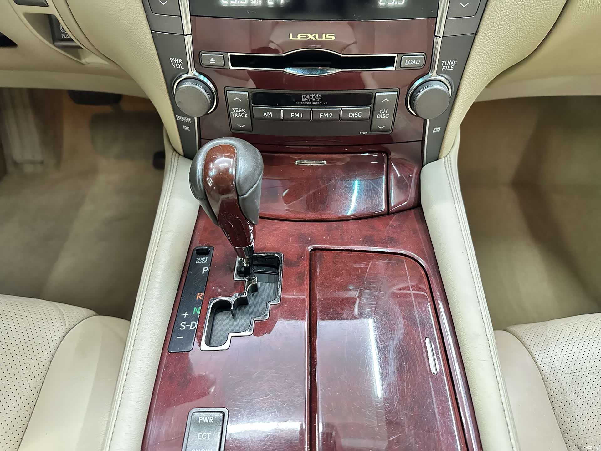 Lexus LS, 2007 19