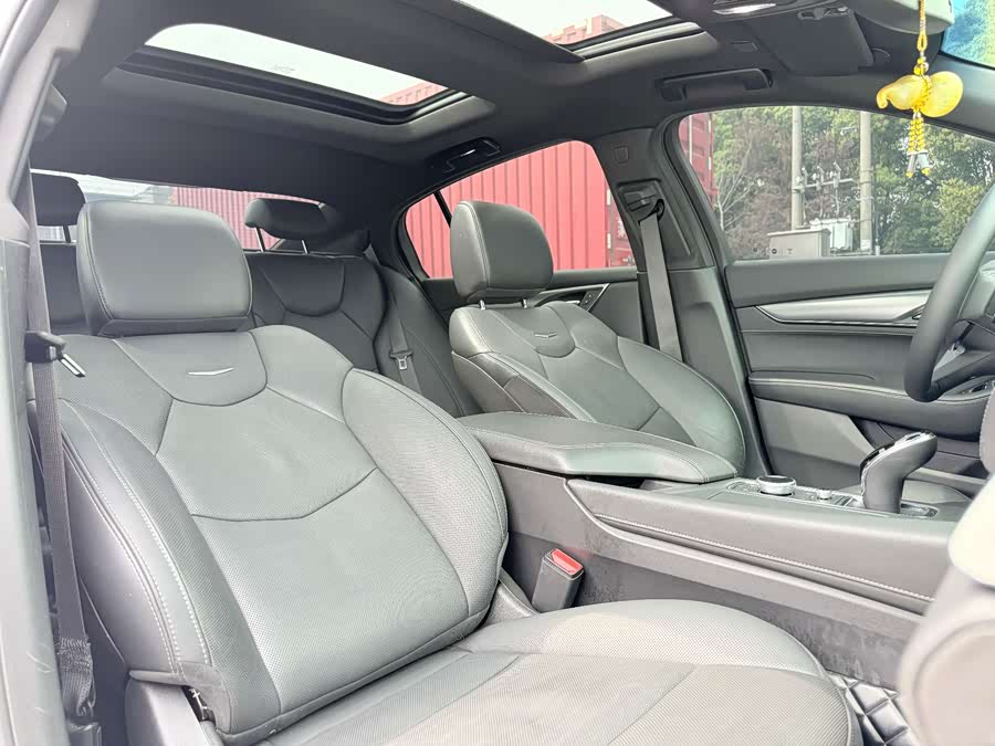 Cadillac CT5 2022, фото 17