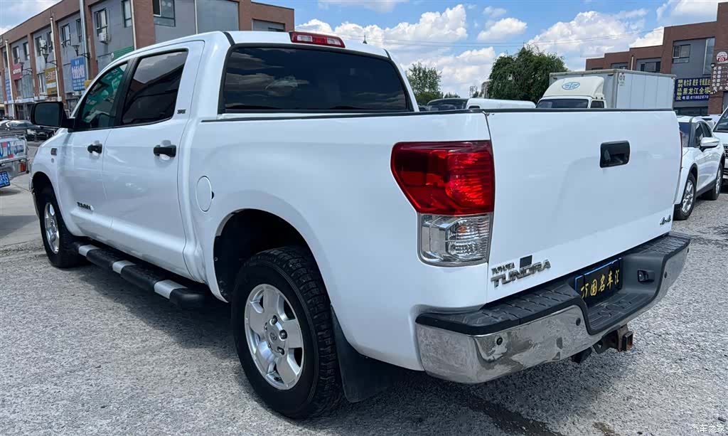 Toyota Tundra, 2012 6