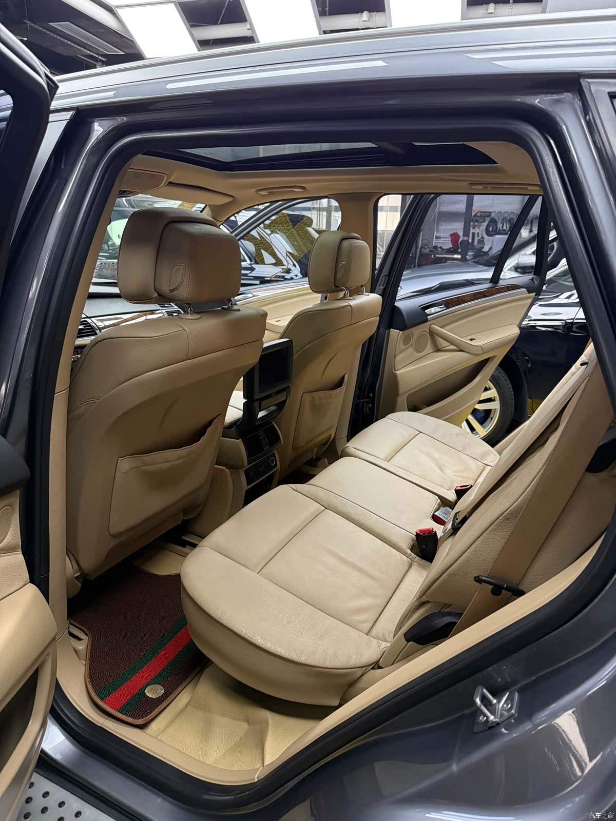 BMW X5, 2011 8