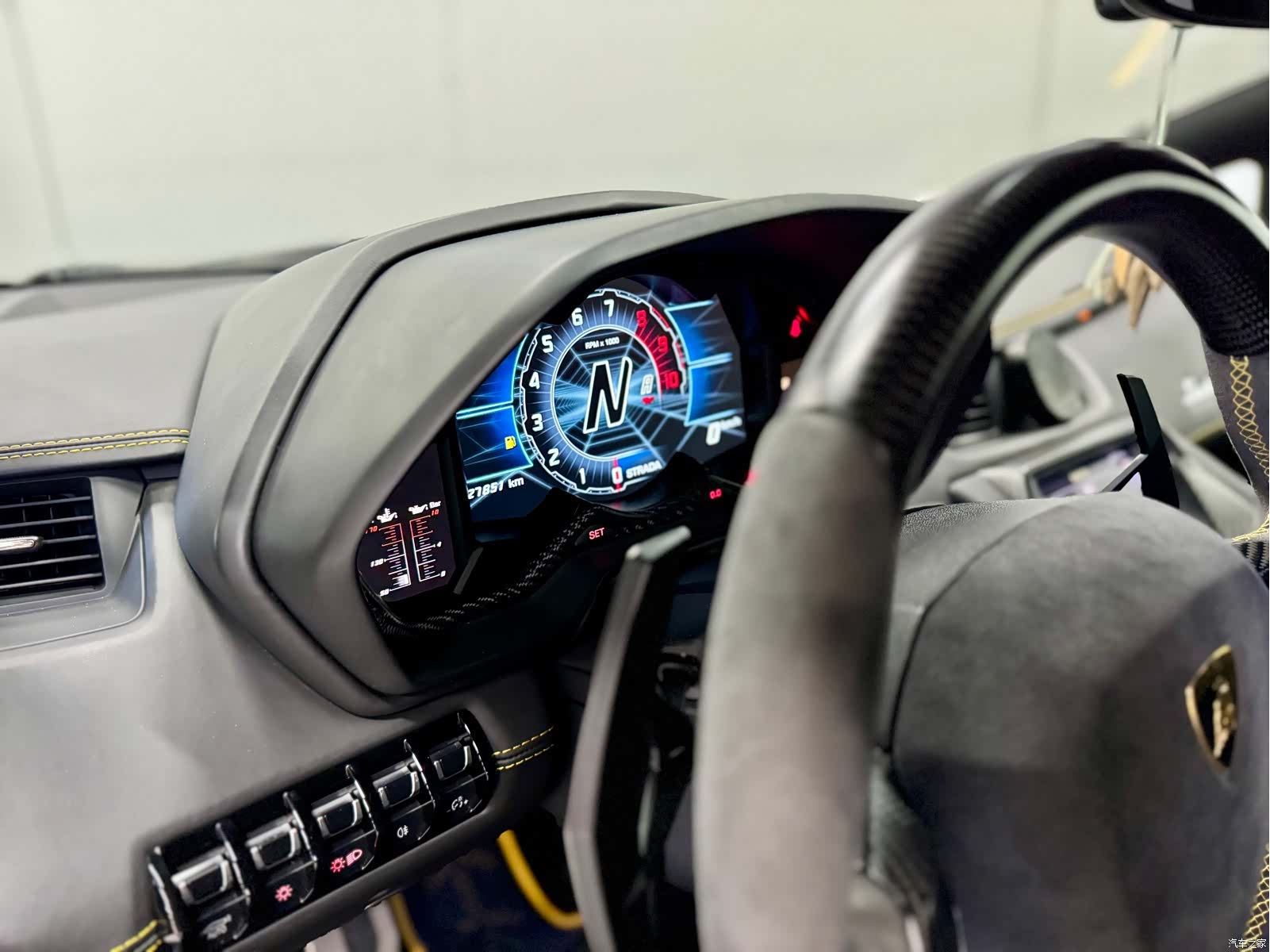 Lamborghini Aventador, 2014 8