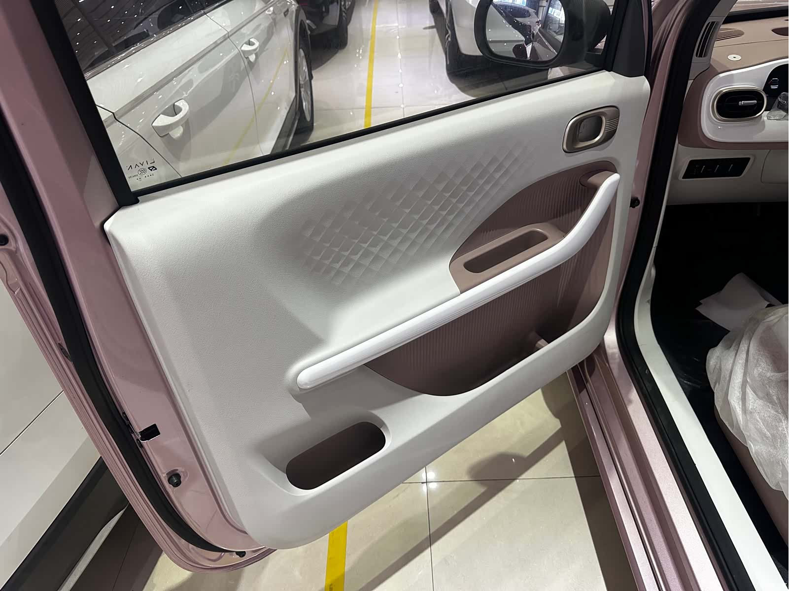 Geely Panda, 2026 3
