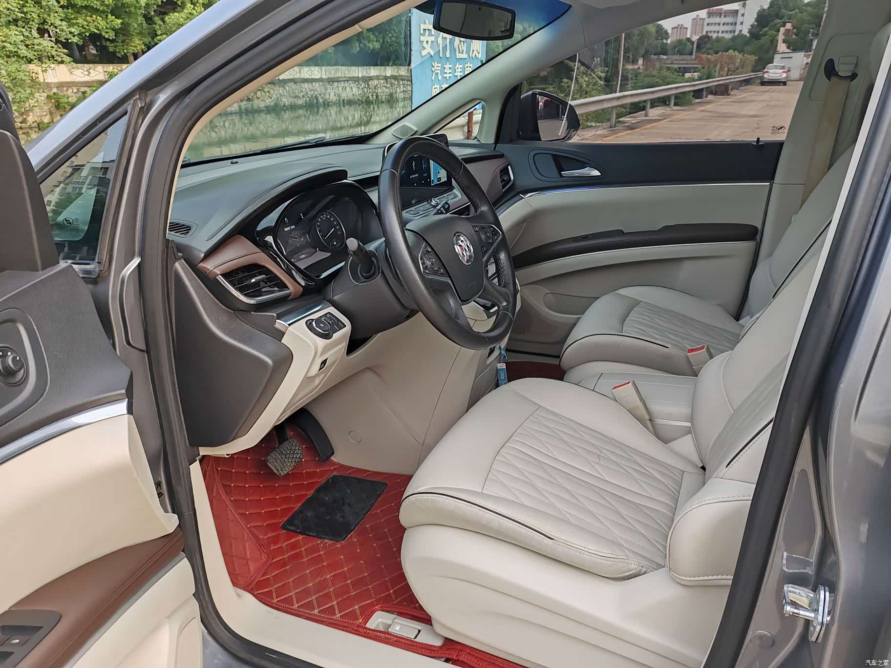 Buick GL8, 2022 4