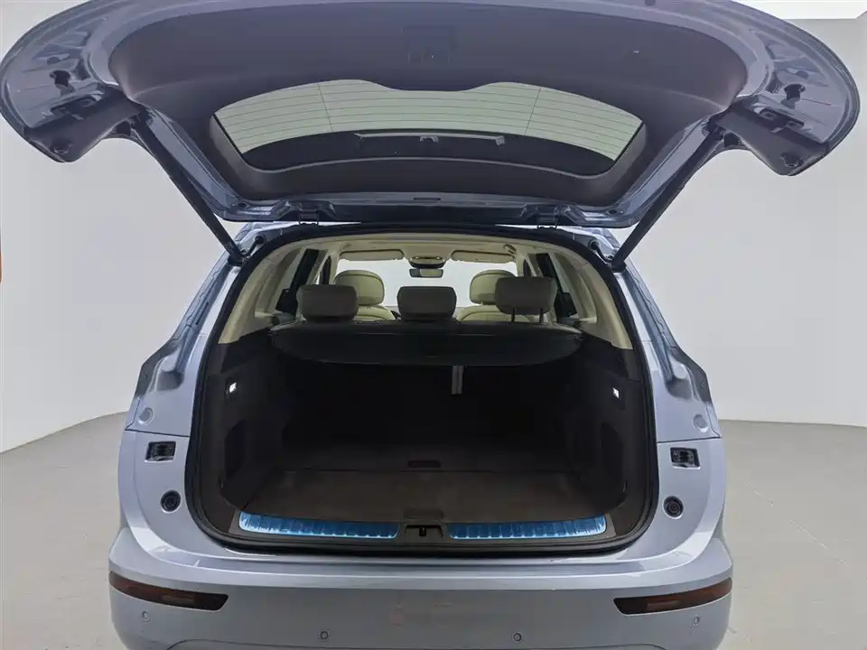 AITO Ask the world M7