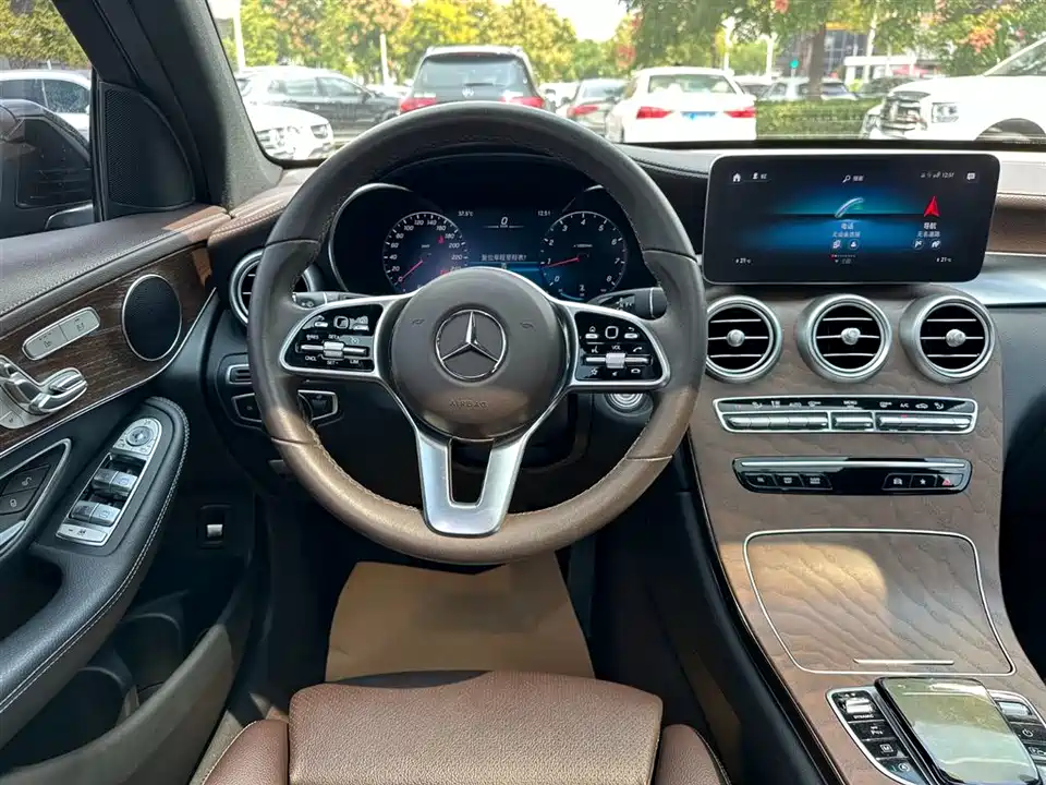 Mercedes-Benz GLC Mercedes-Benz GLC