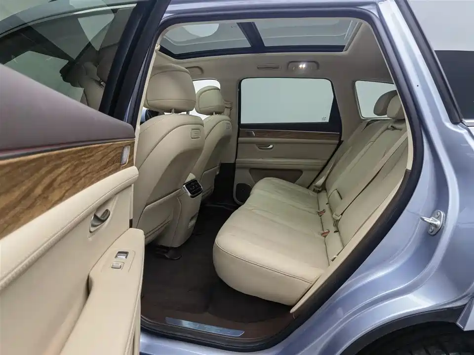 AITO Ask the world M7