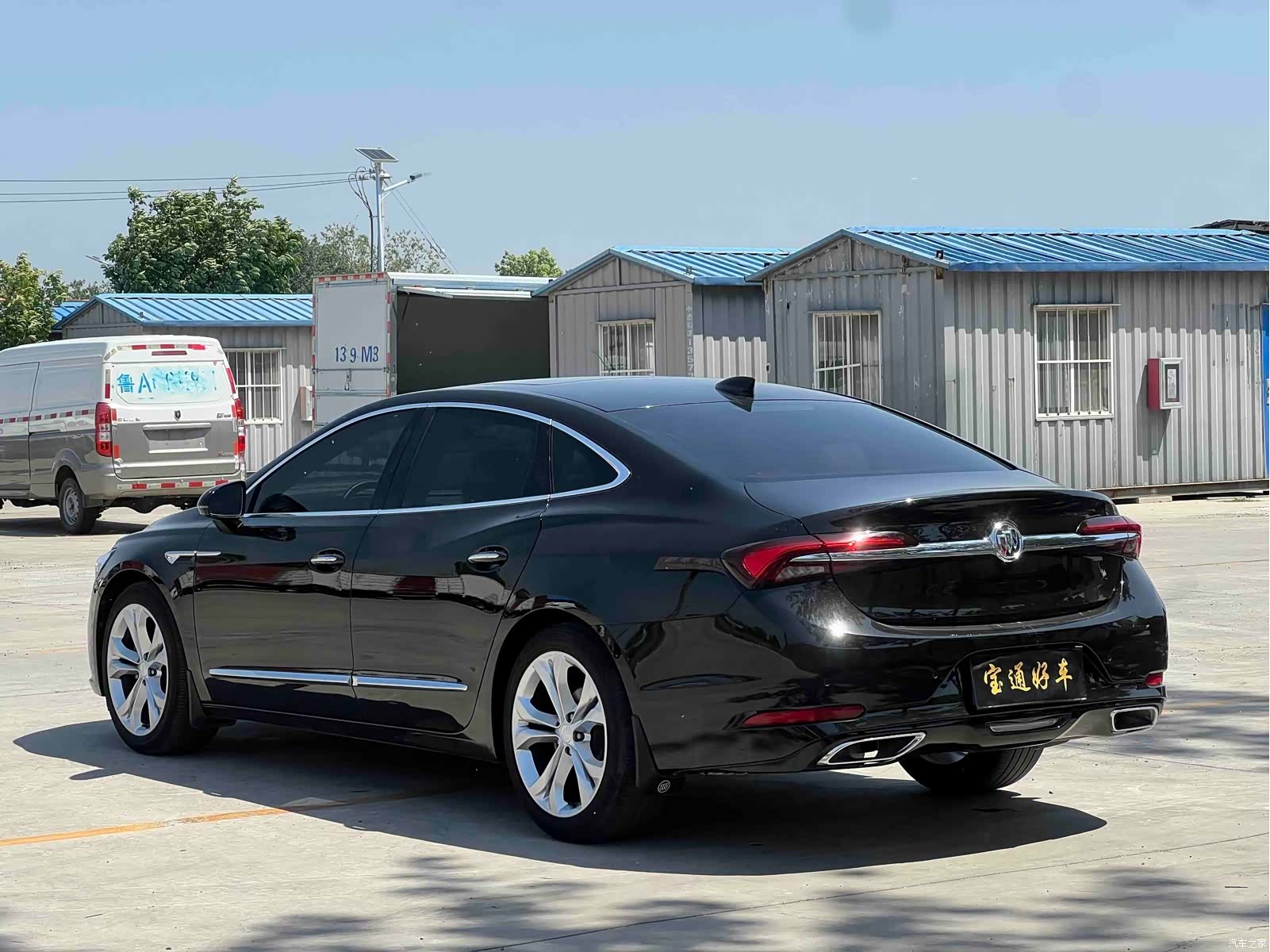 Buick LaCrosse, 2022 все фото