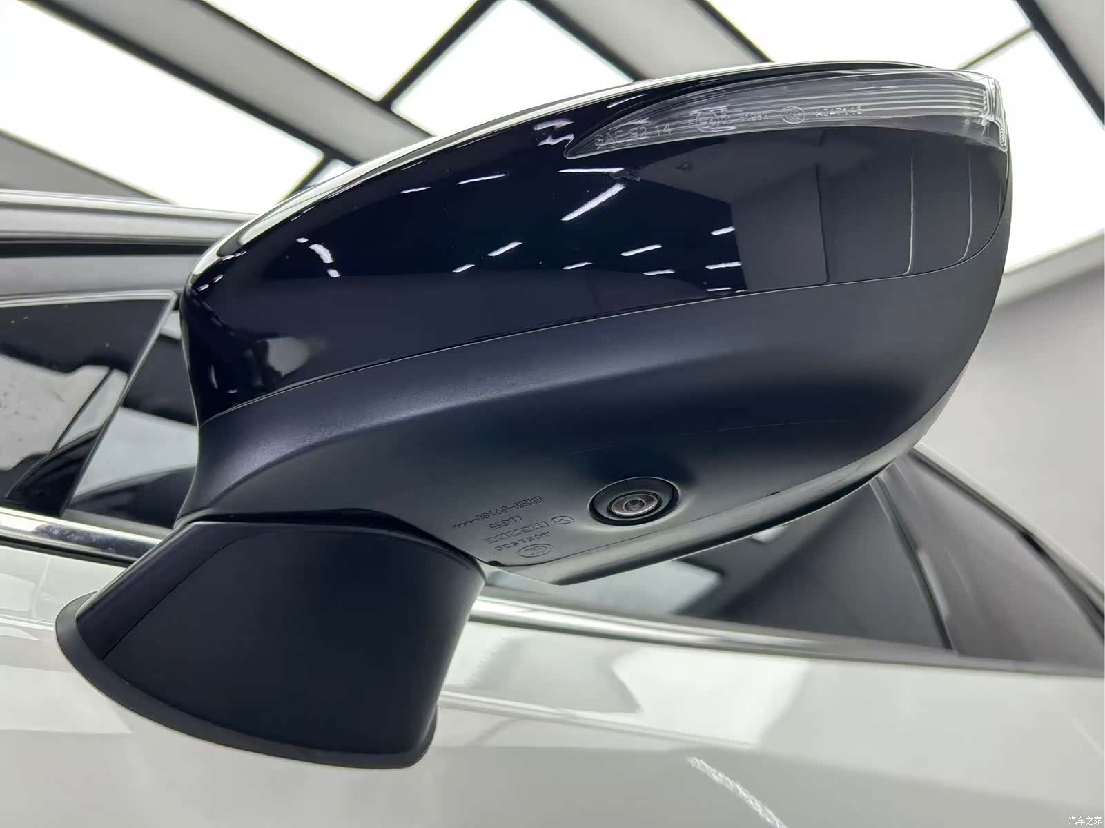 Mazda CX-4, 2023 9
