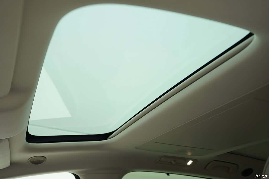 Li Auto i8, 2026 11
