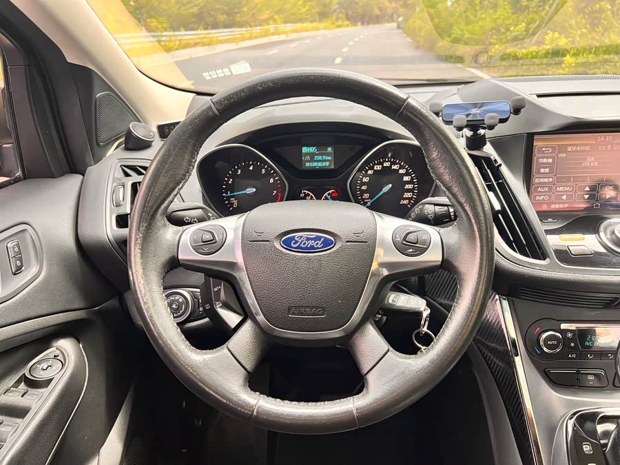 Ford EcoSport 2015, фото 10