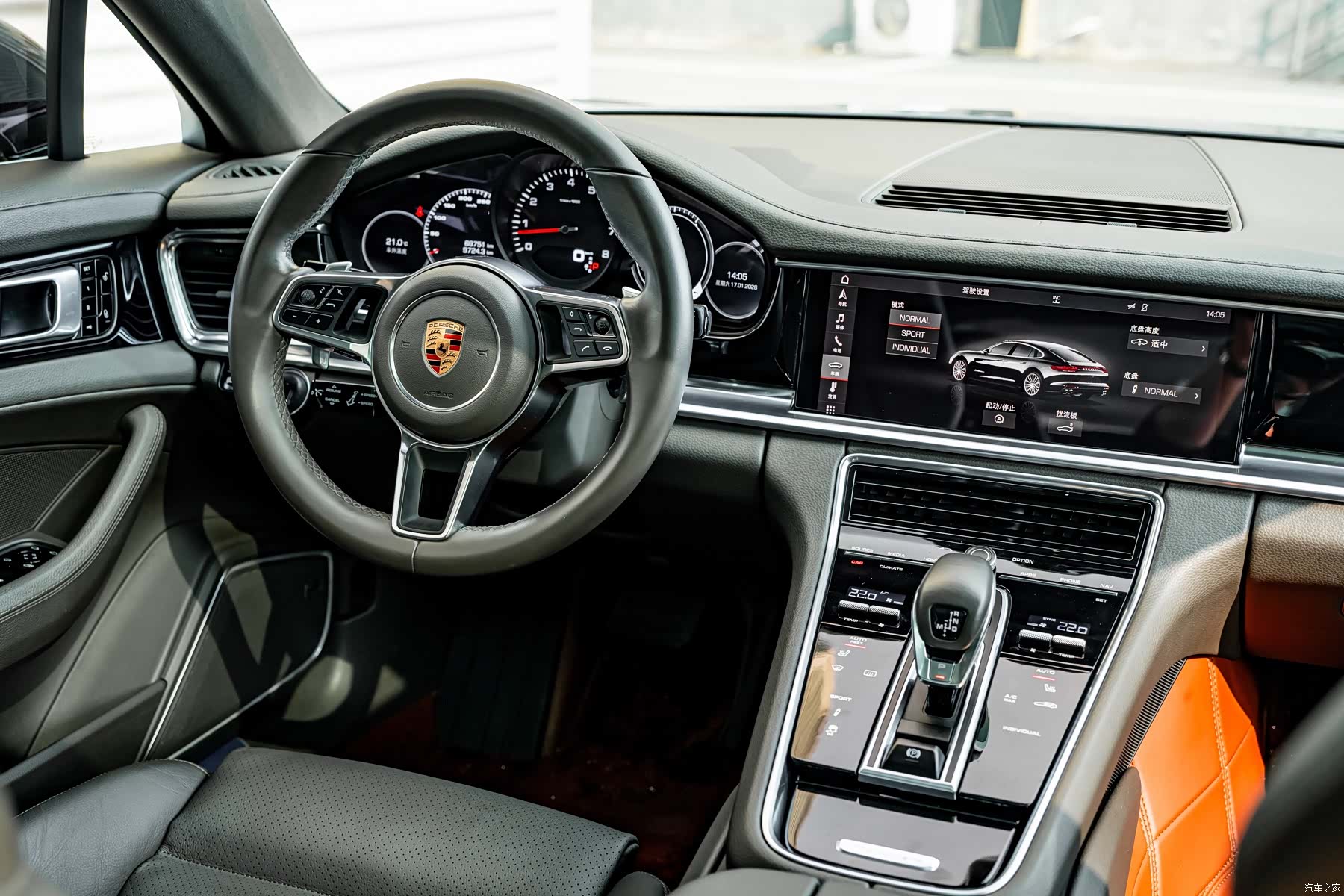 Porsche Panamera, 2018 11