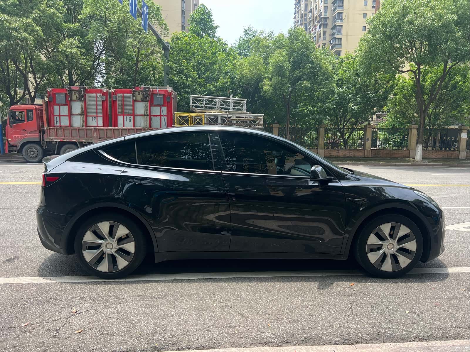 Tesla Model Y, 2022 13