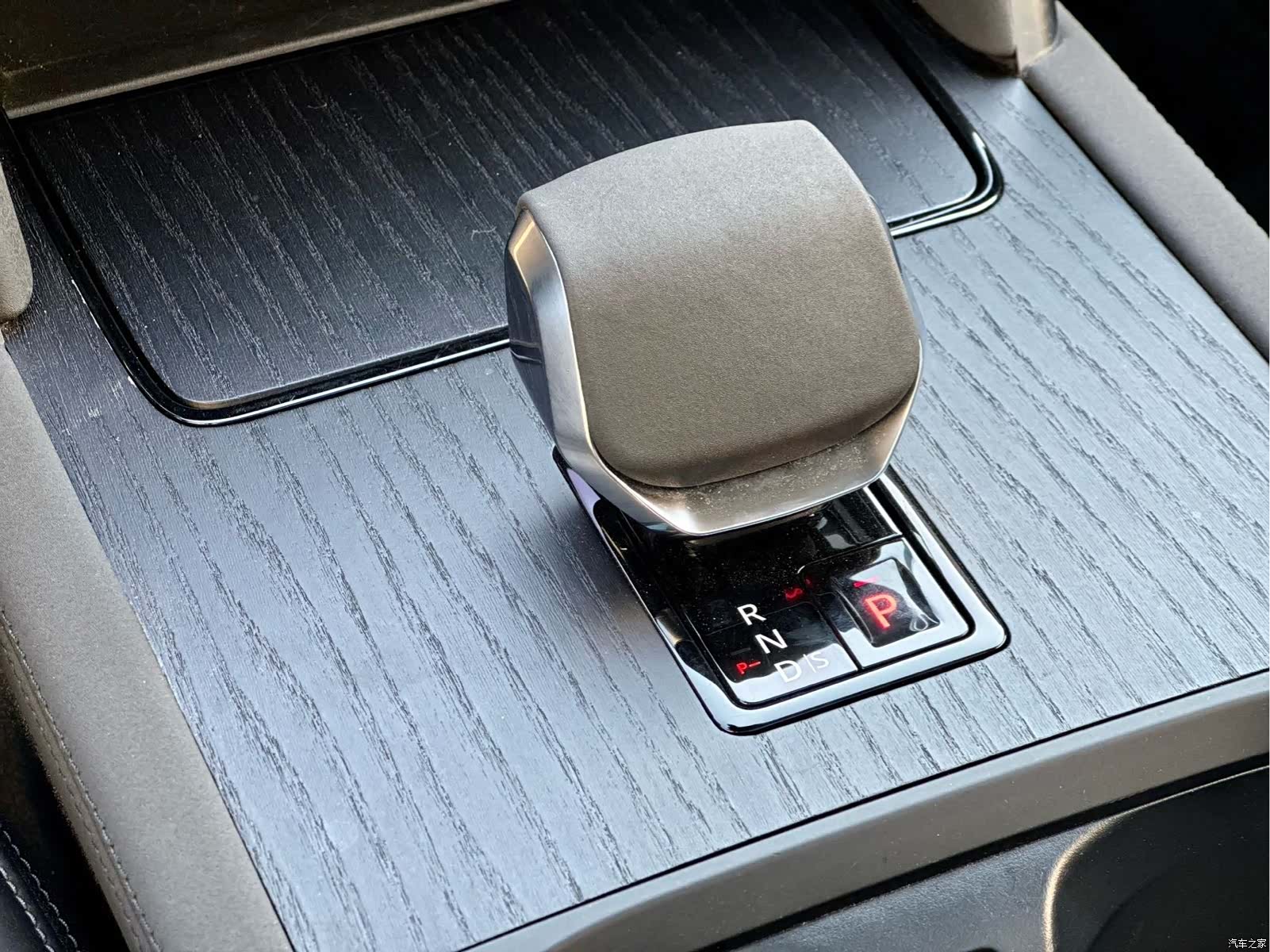 Land Rover Discovery, 2024 10