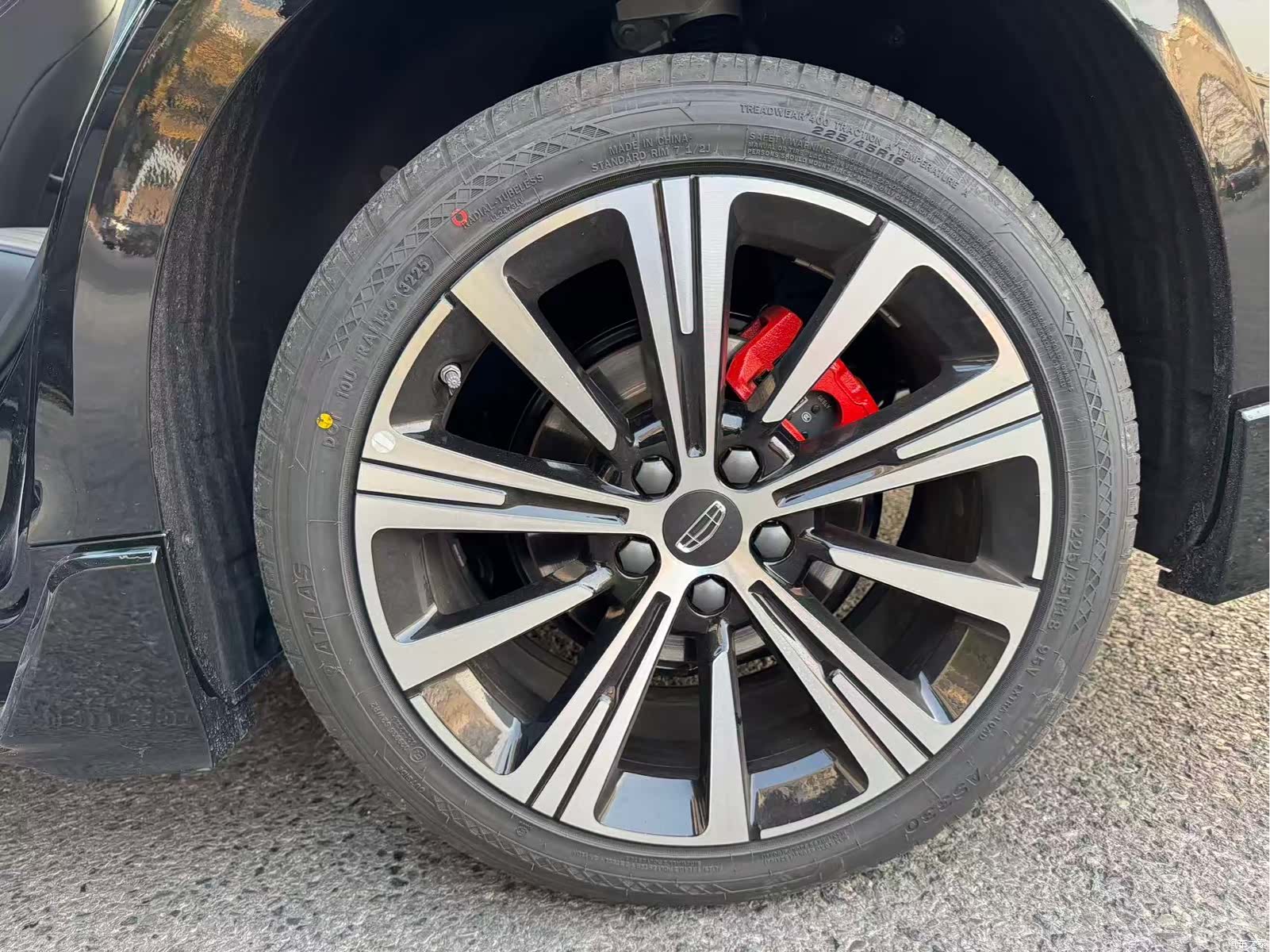 Geely Preface, 2026 13
