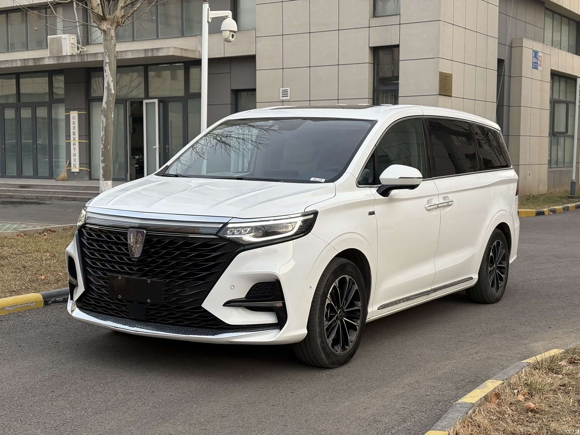 Roewe iMAX8, 2021 1