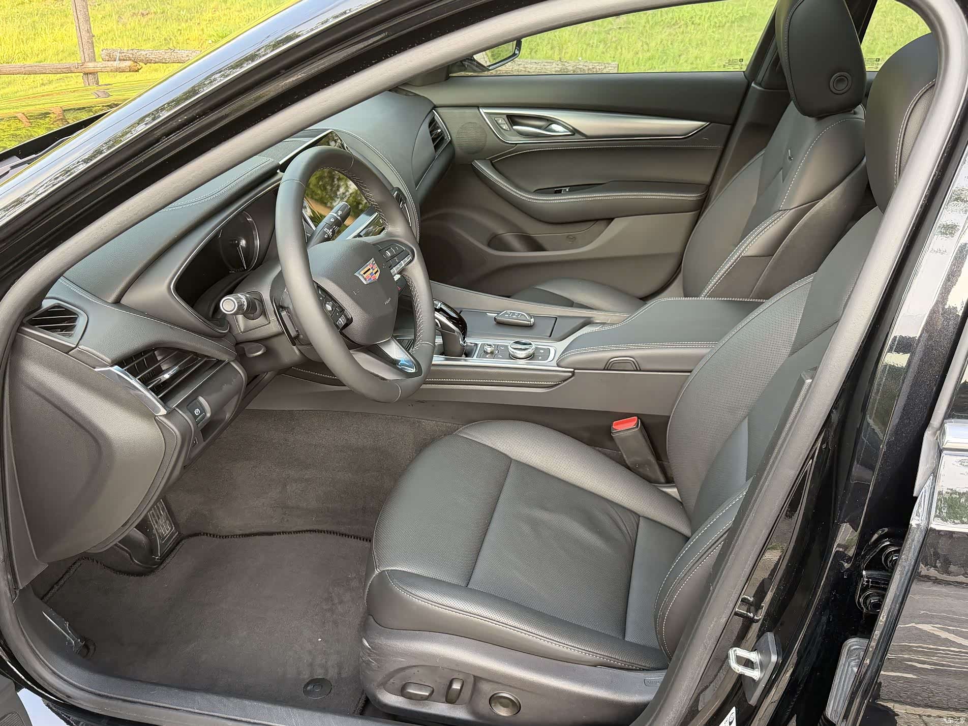 Cadillac CT5, 2023 12