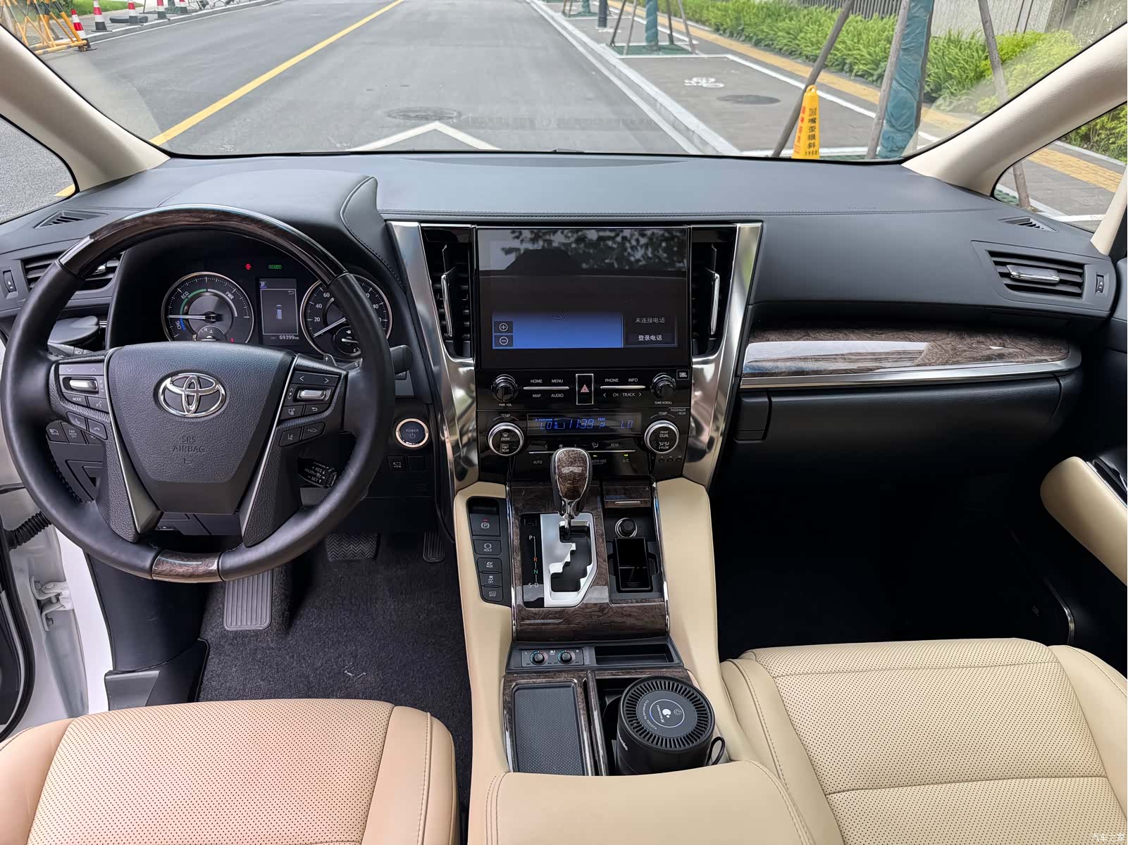 Toyota Vellfire, 2023 все фото