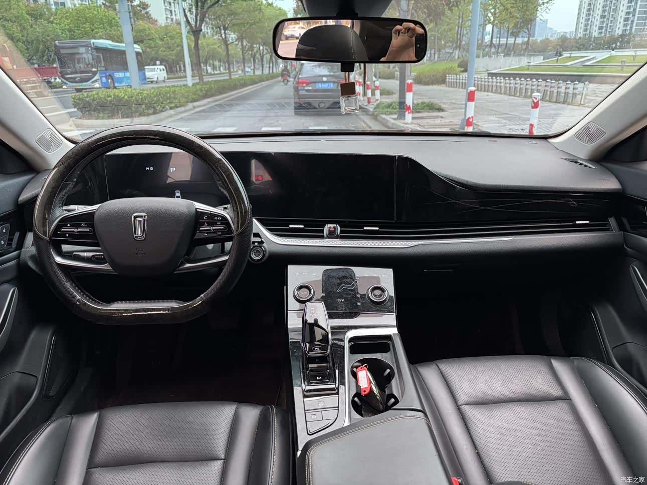 Bestune B70, 2021 11