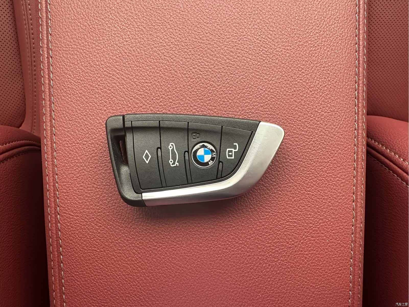 BMW 3 Series, 2024 27