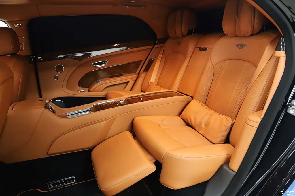 Bentley Mulsanne, 2018 9