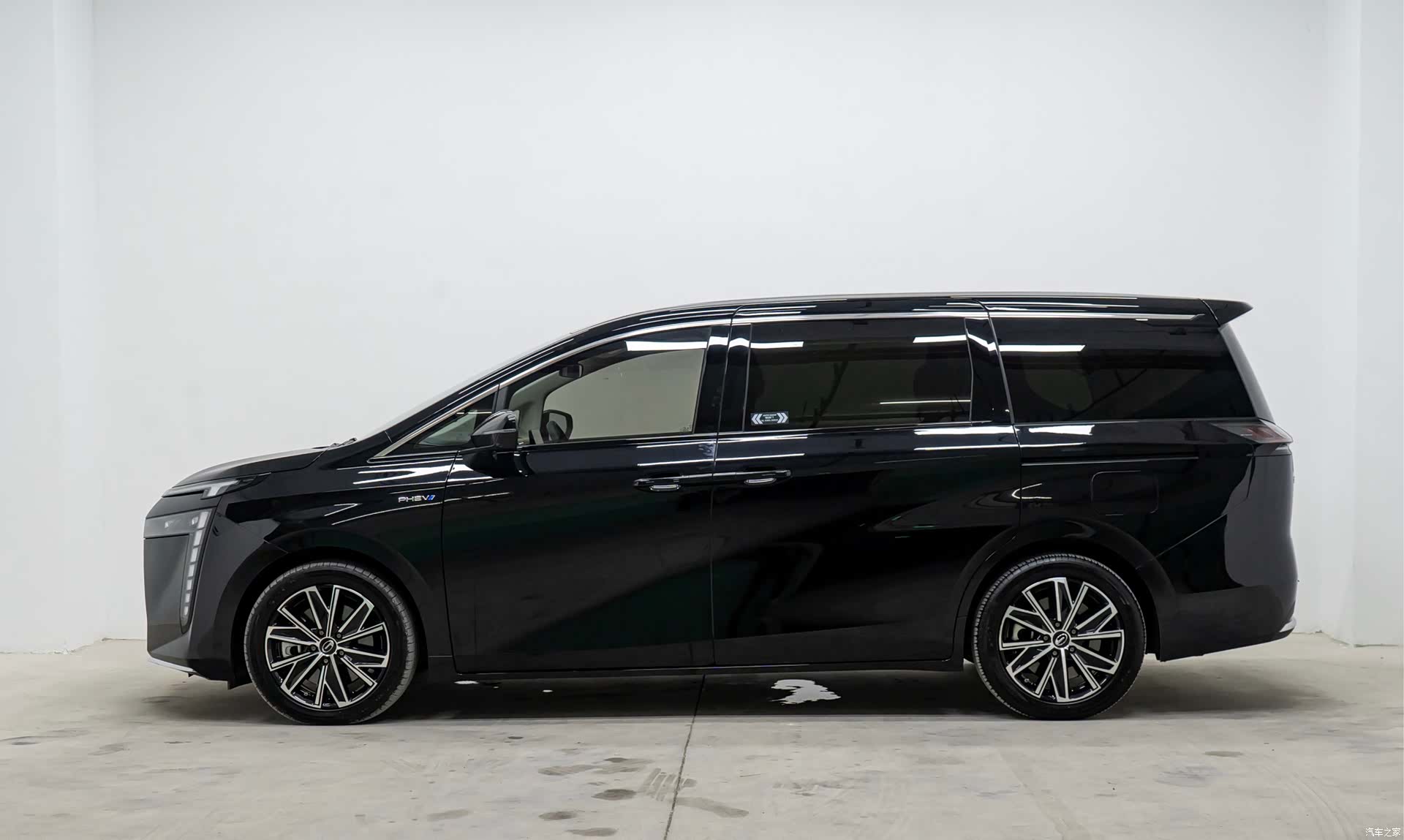 Trumpchi E8, 2024 4