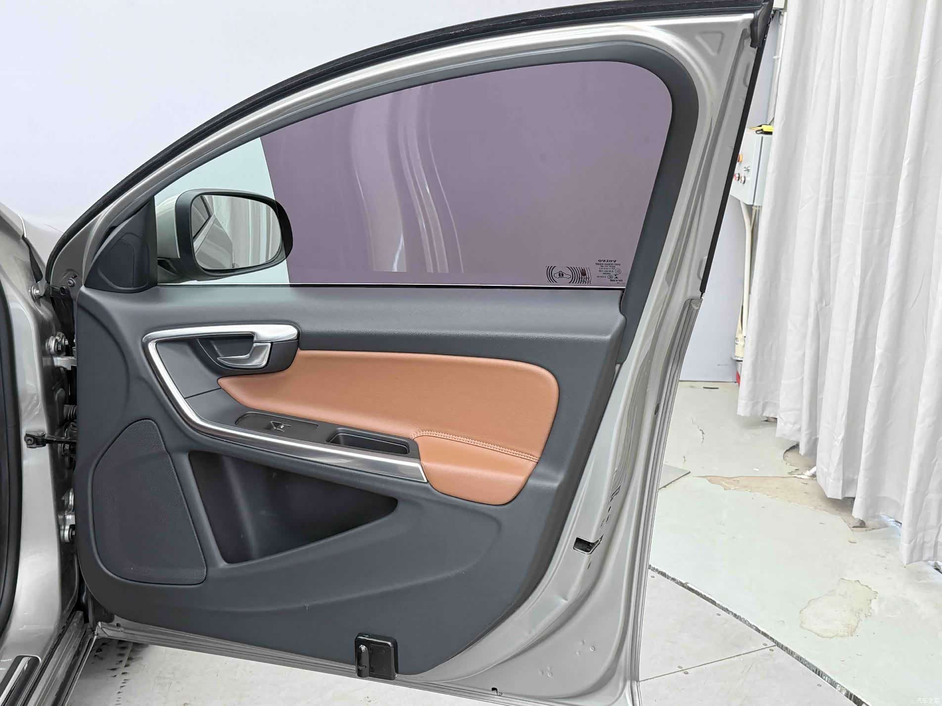 Volvo V60, 2014 27