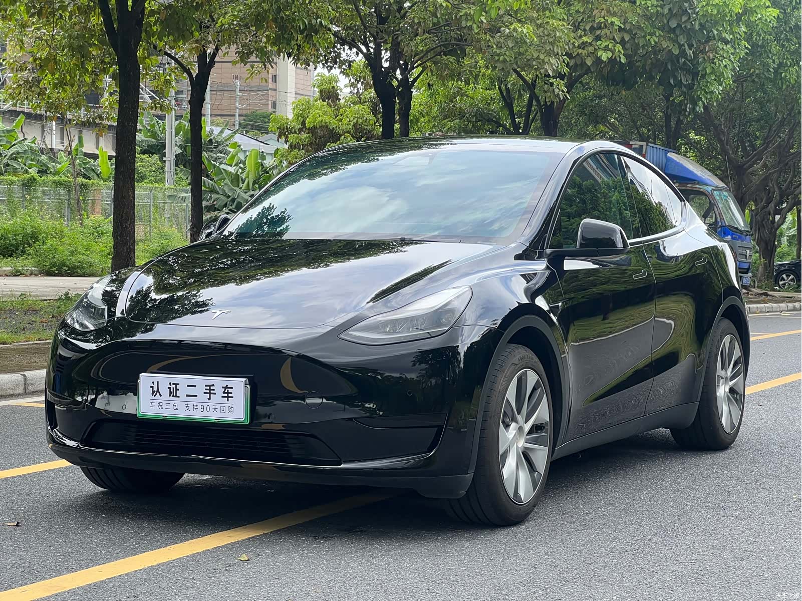 Tesla Model Y, 2022 1