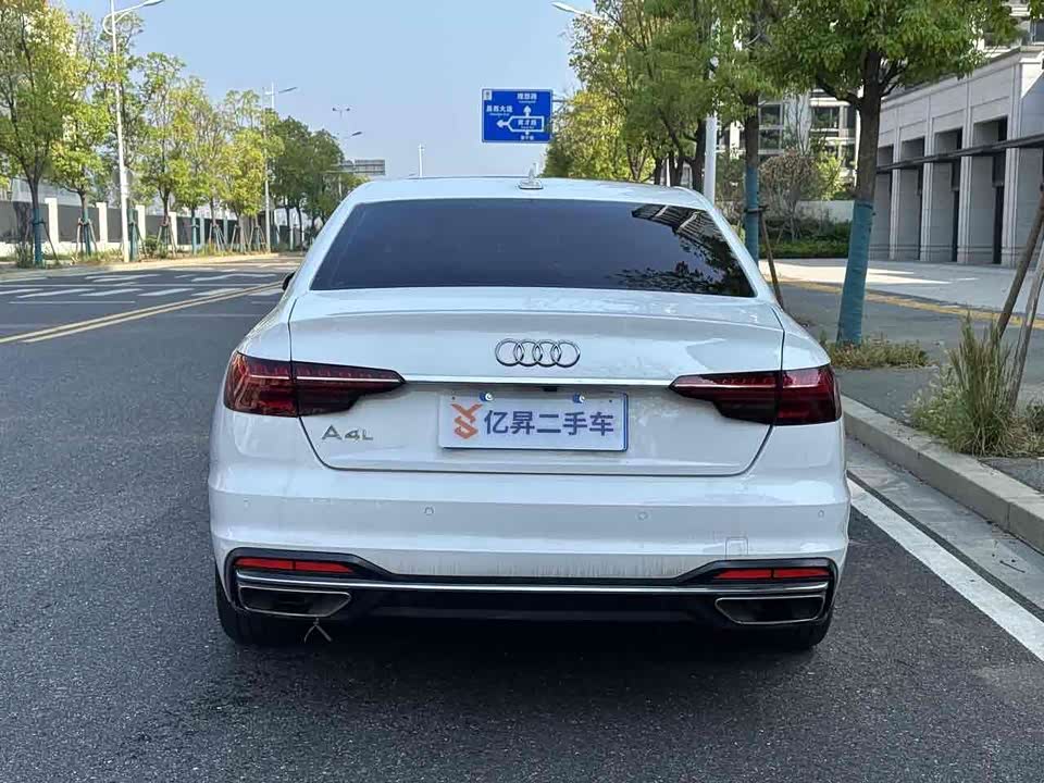 Audi A4L