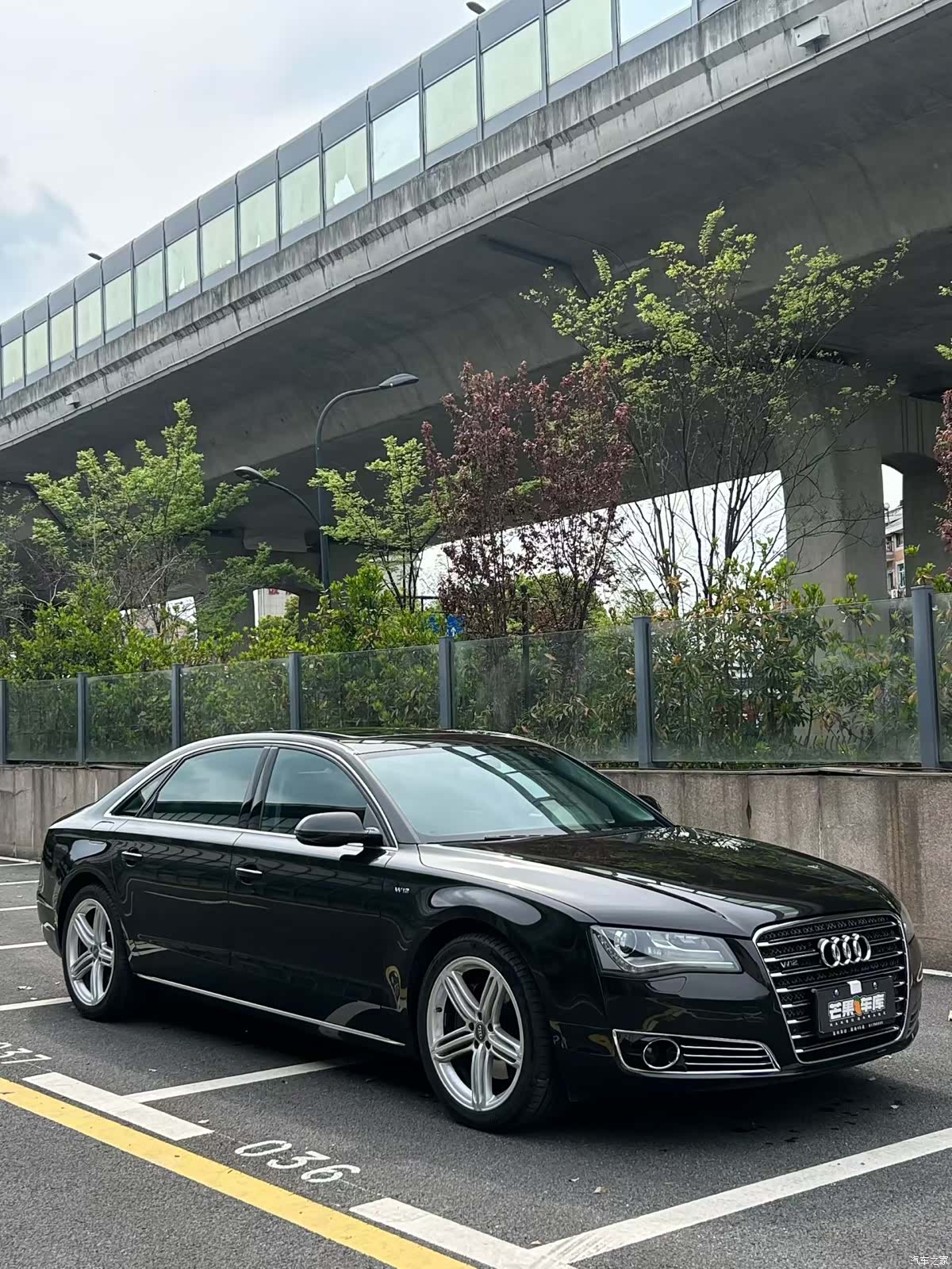 Audi A8L, 2014 3