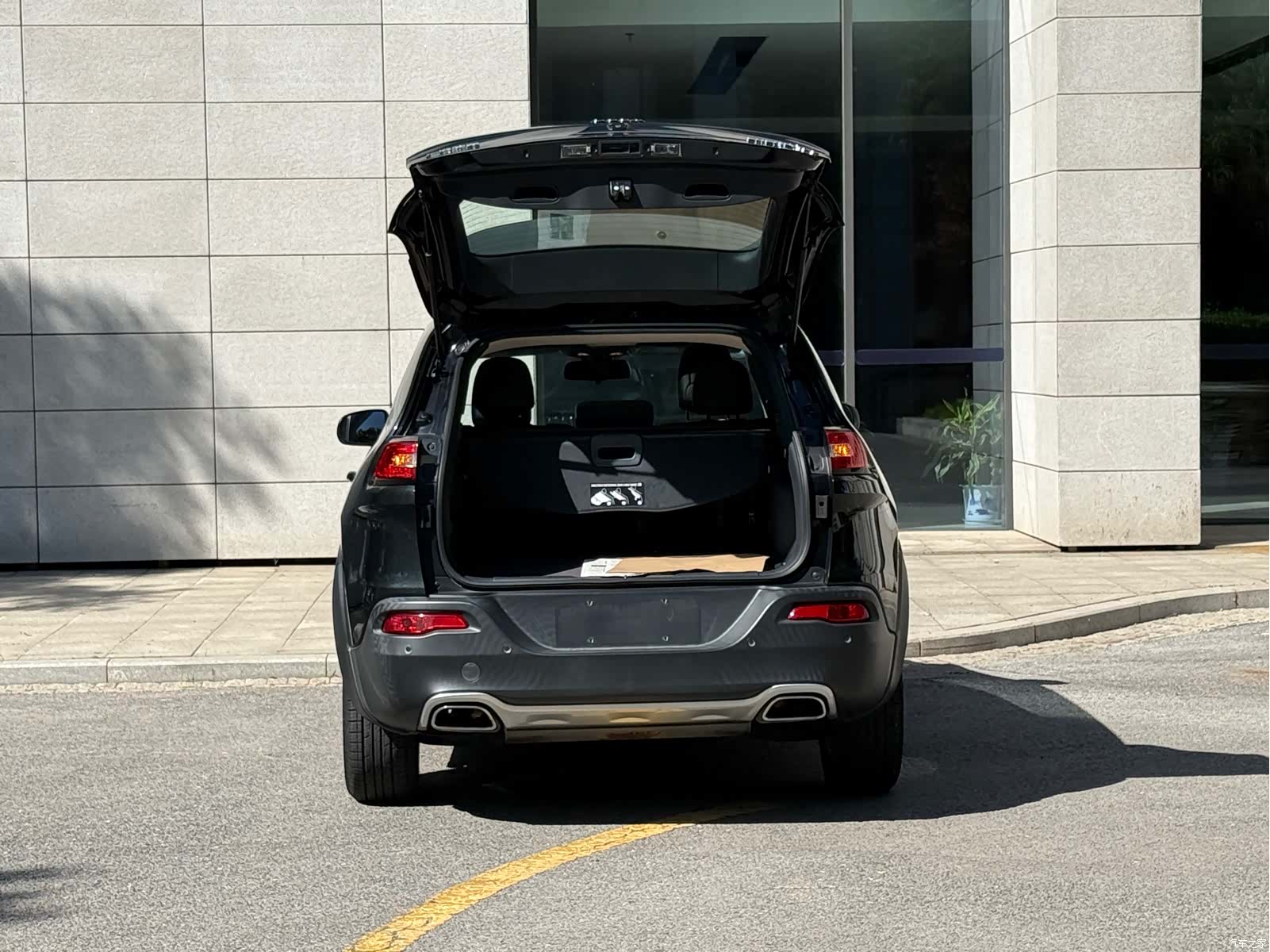 Jeep Cherokee, 2016 17