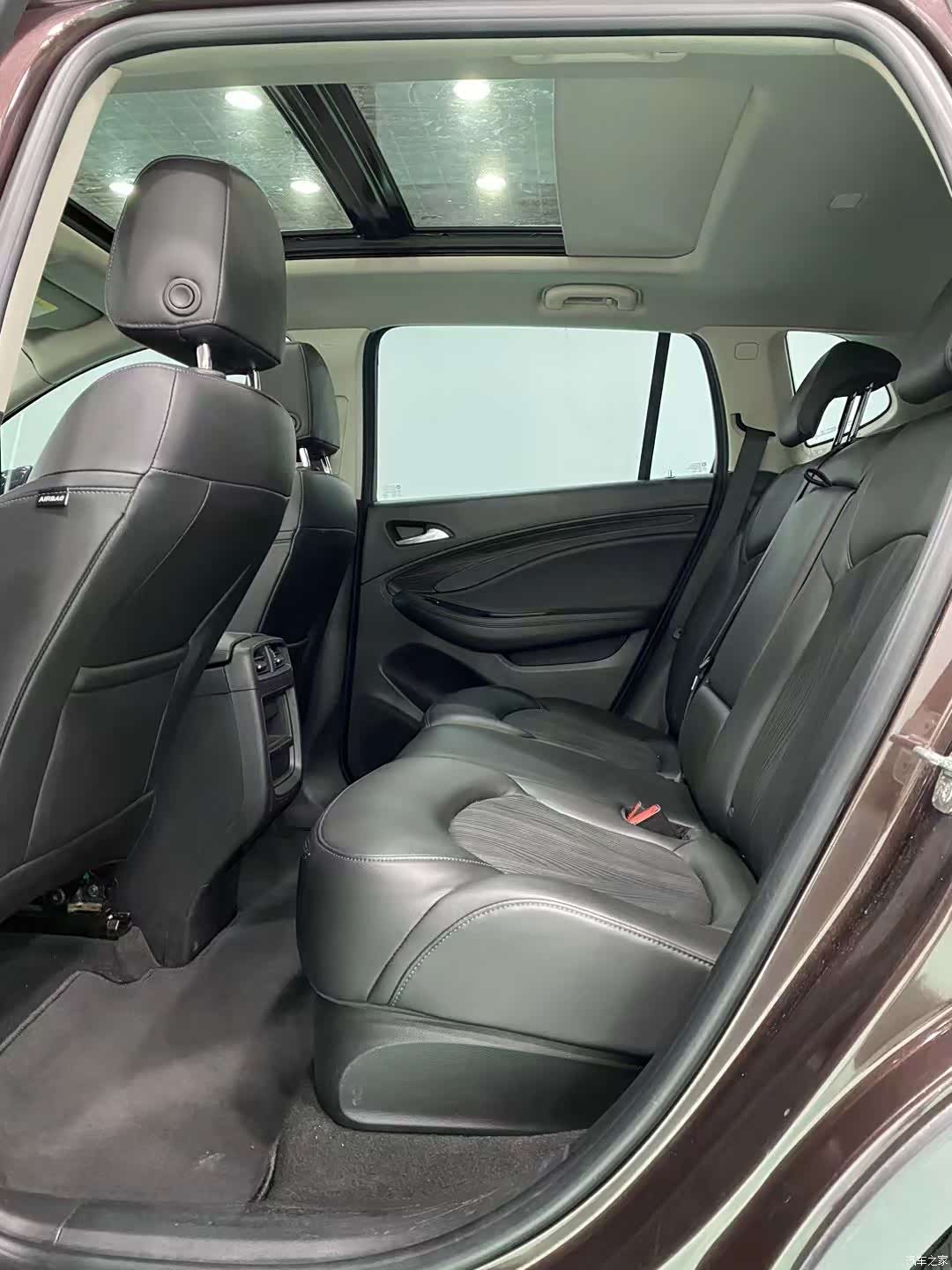 Buick Envision Plus, 2019 4