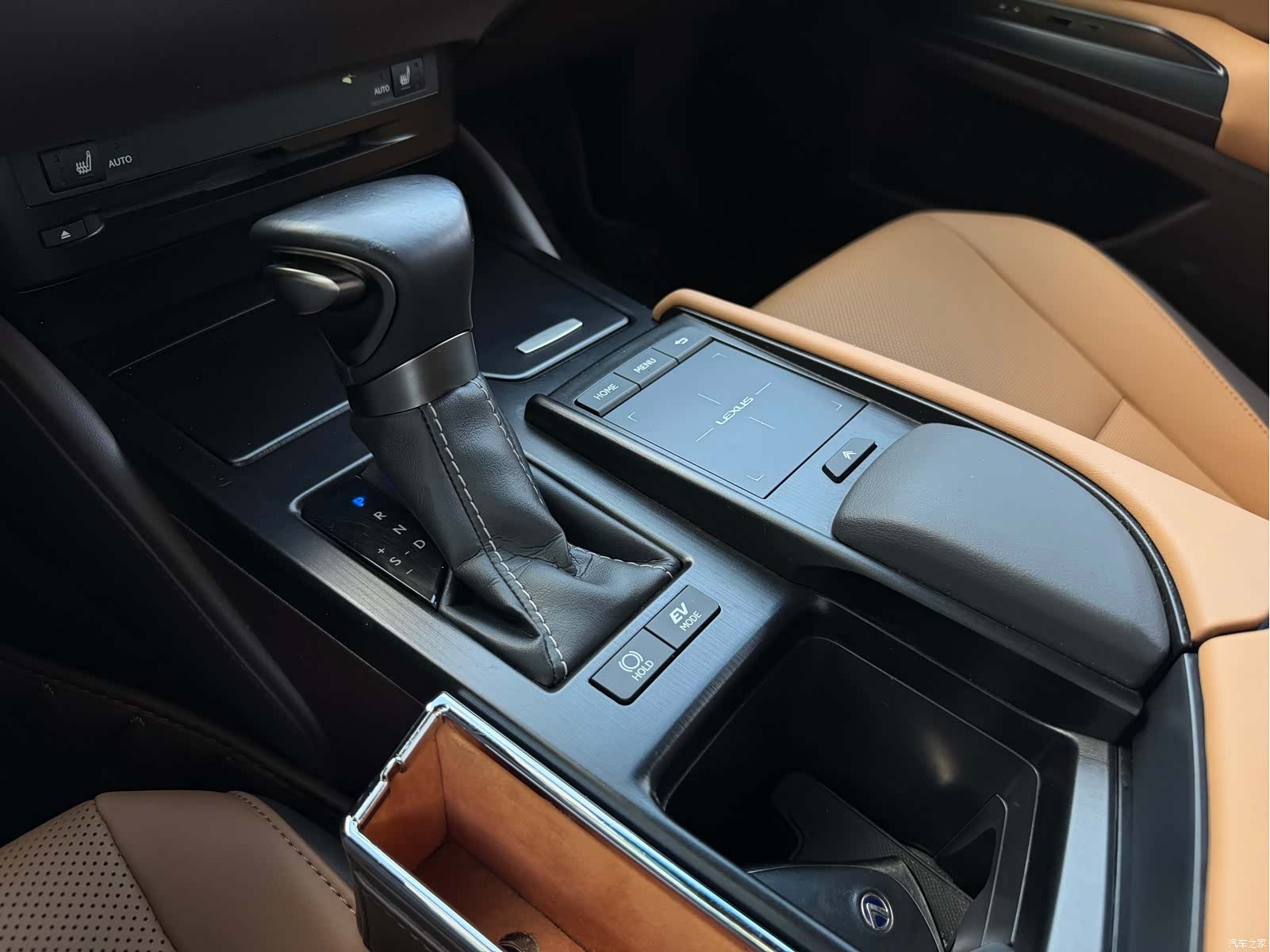 Lexus ES, 2020 12