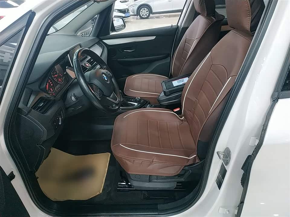 BMW 2 series multifunctional station wagon