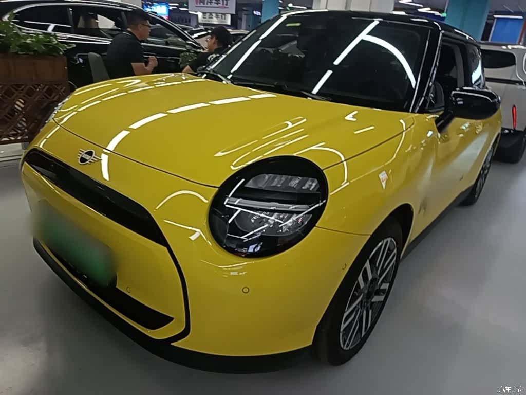 Mini Cooper, 2025 1