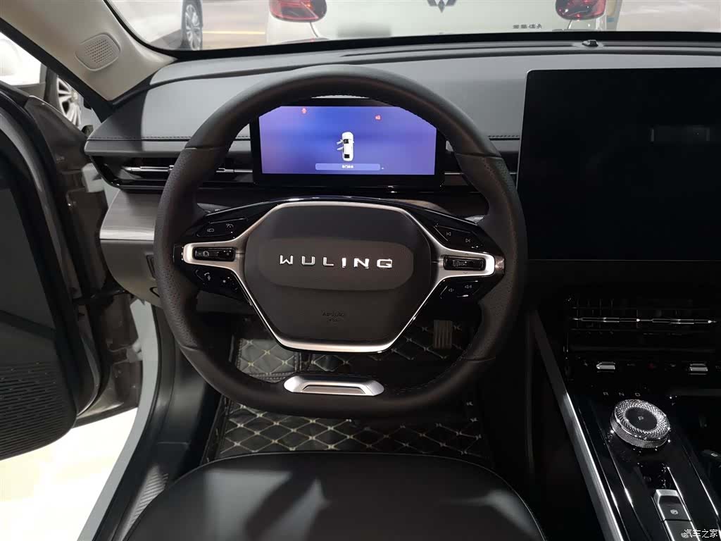 Wuling Starlight, 2024 7