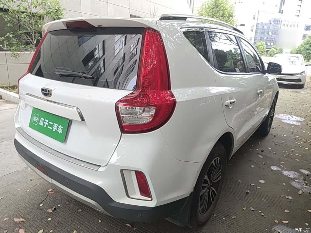 Geely X6, 2017 7