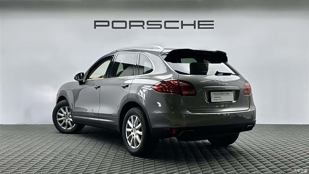 Porsche Cayenne, 2012 6
