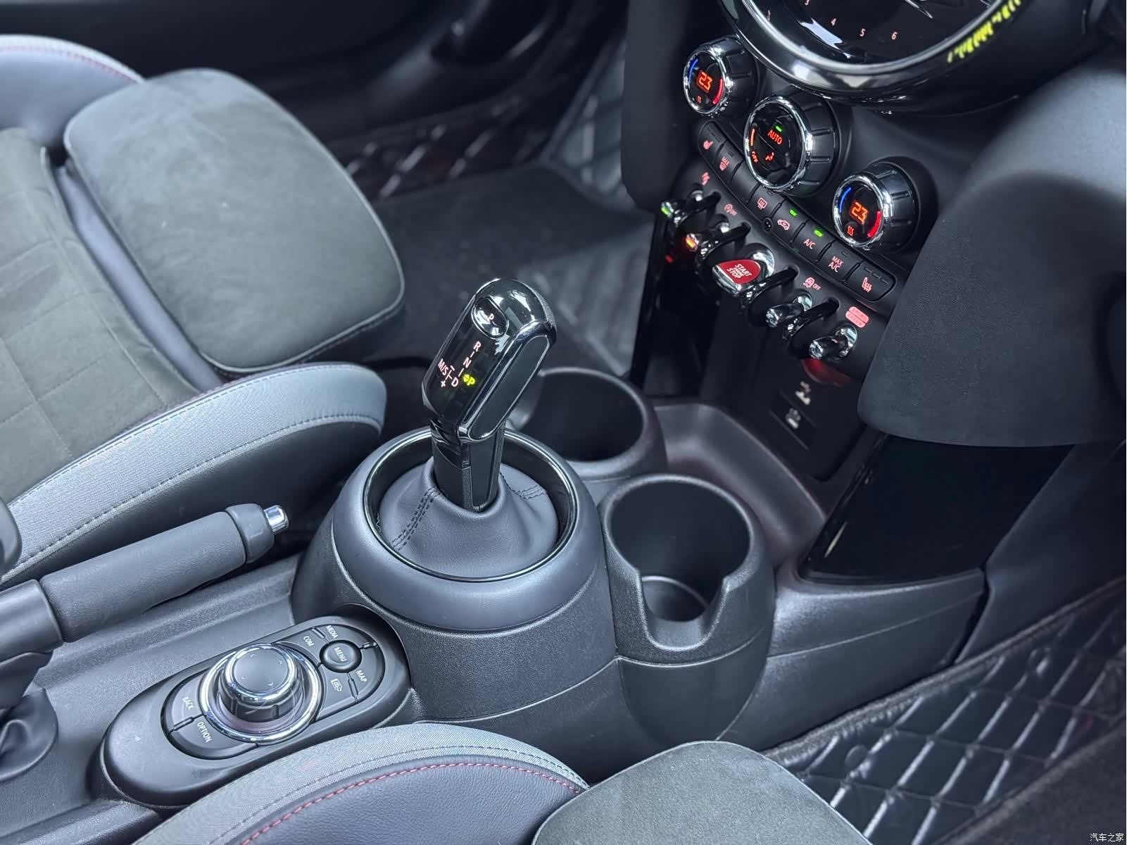 Mini Cooper, 2022 19