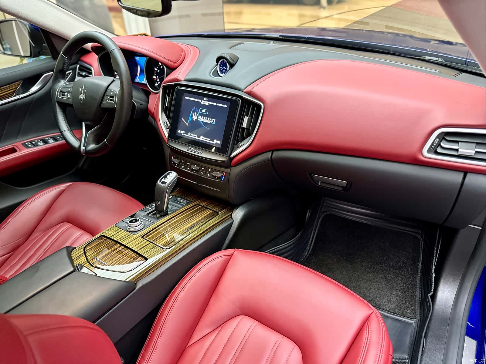 Maserati Ghibli, 2020 все фото
