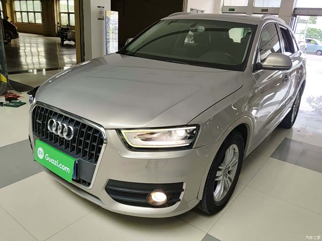 Audi Q3, 2014 1