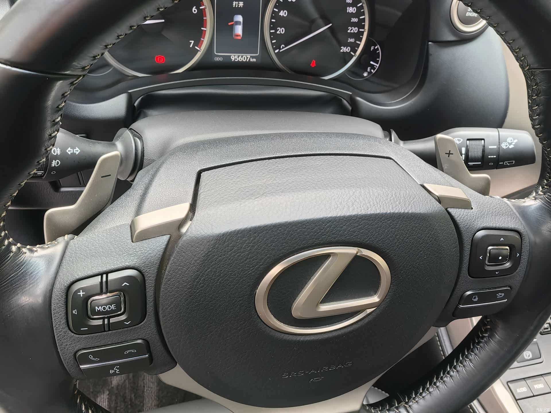 Lexus NX, 2017 23