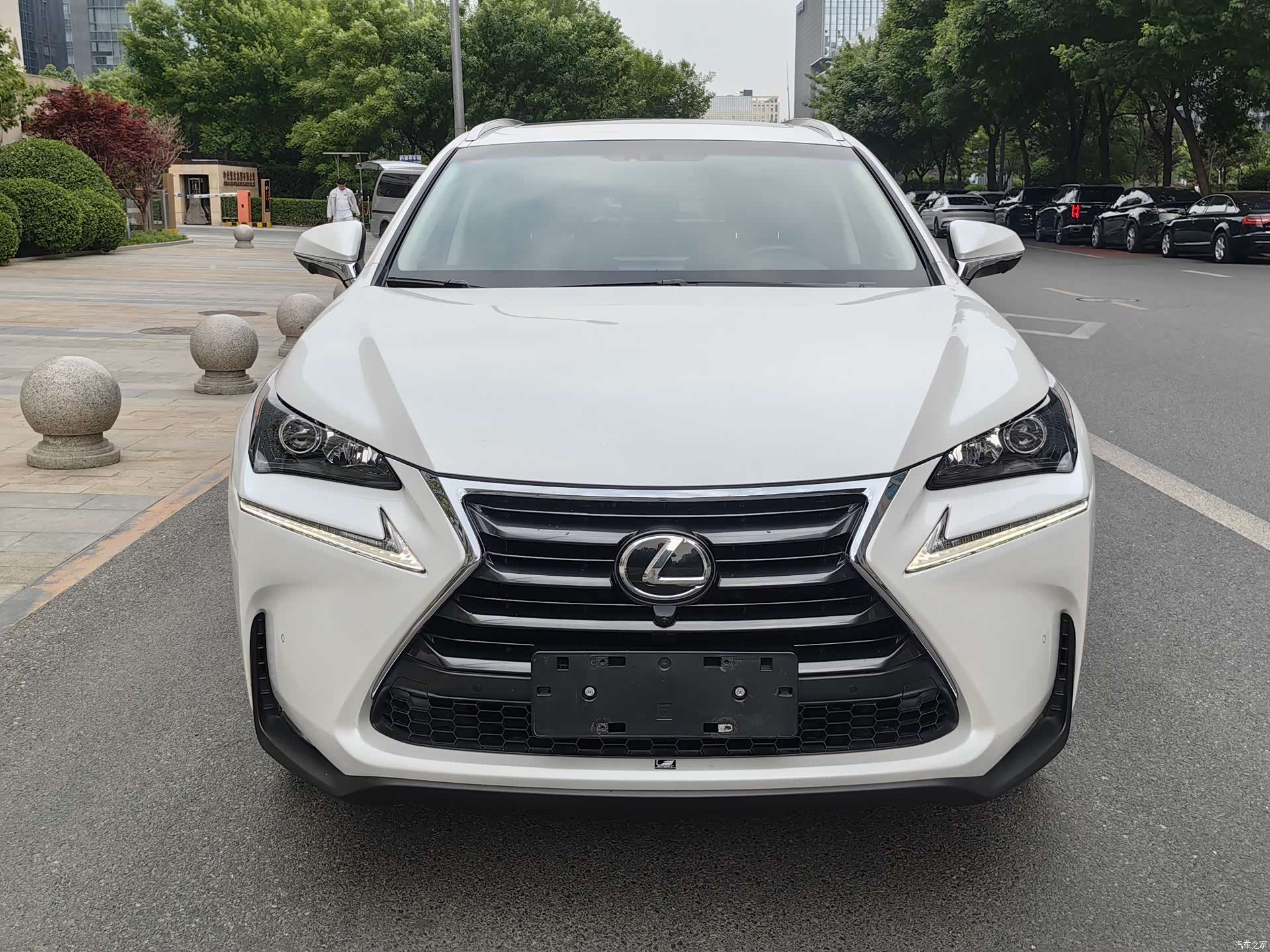 Lexus NX, 2017 10