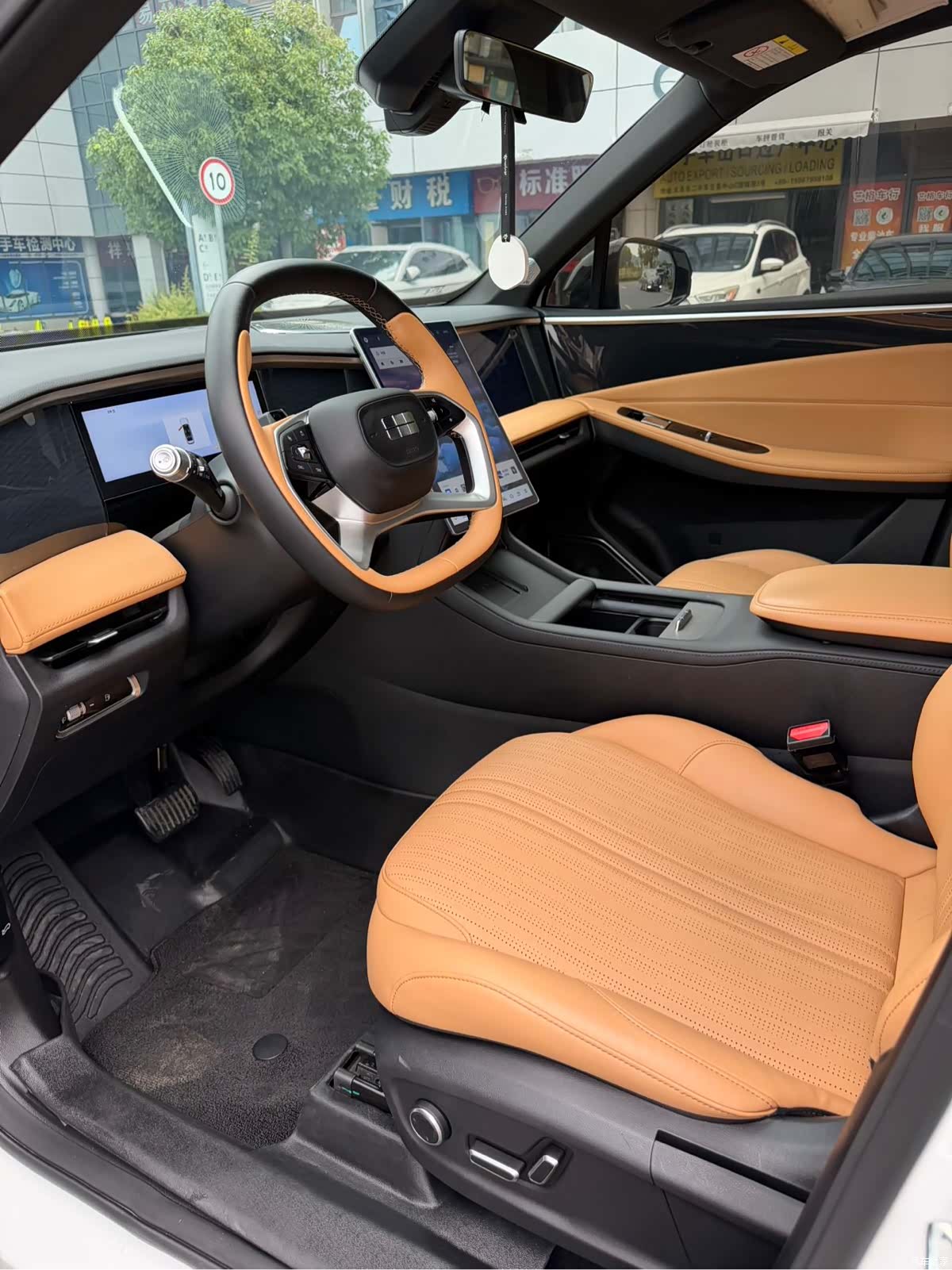 Geely Galaxy L7, 2023 8