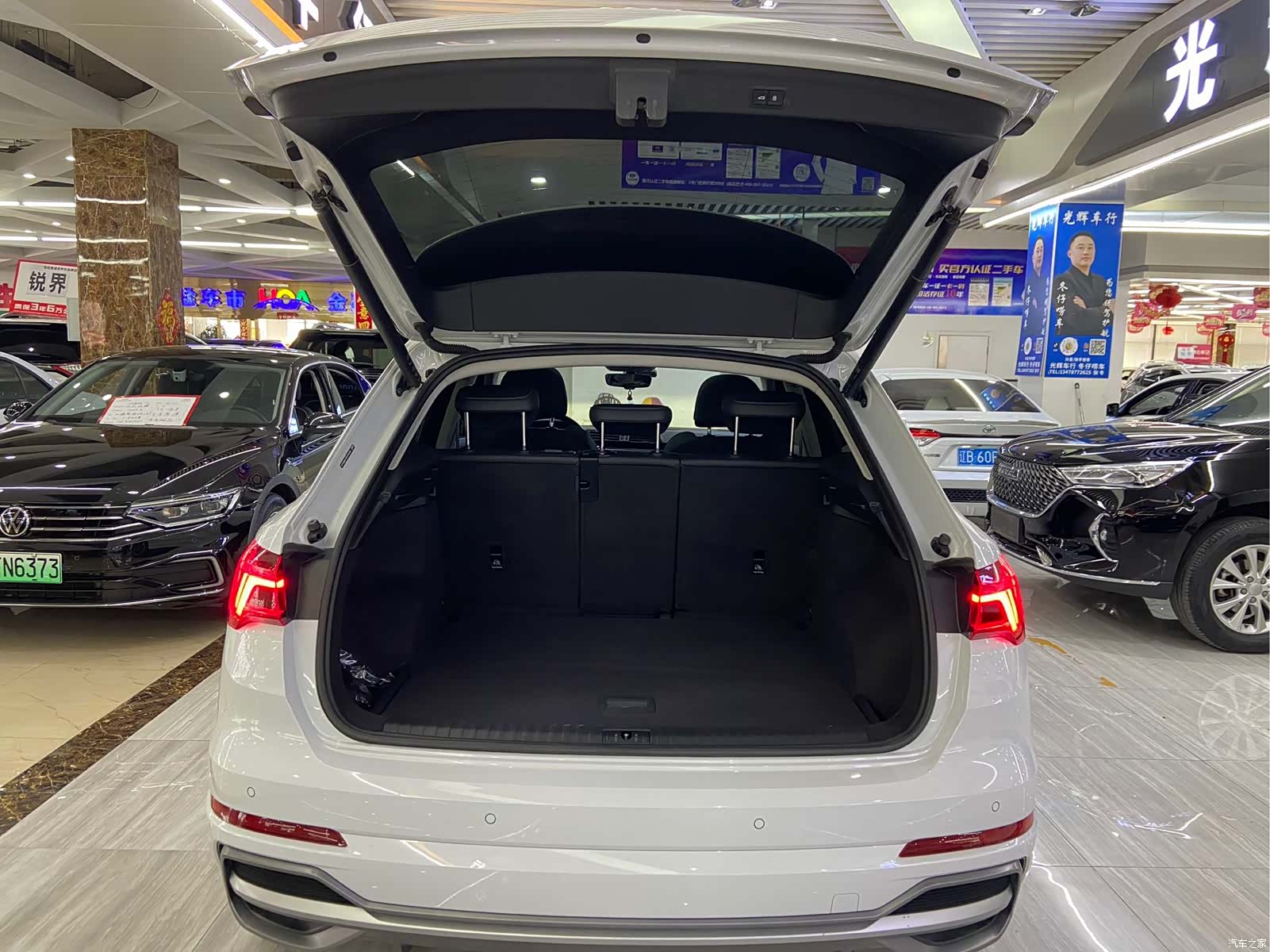 Audi Q3, 2022 12